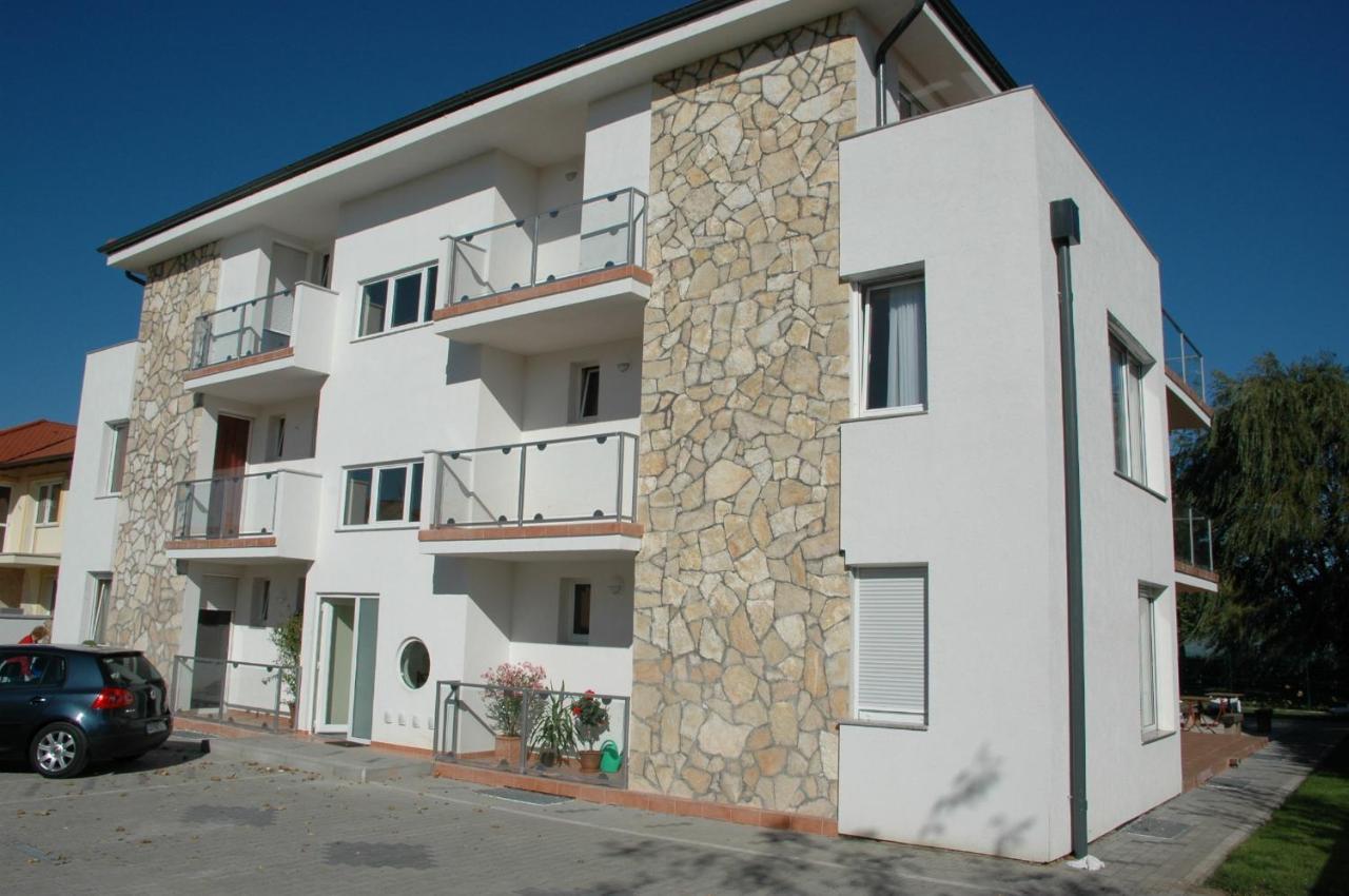 Gruber Apartman Siófok Exteriér fotografie