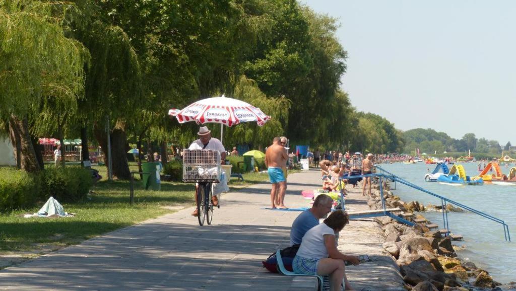 Gruber Apartman Siófok Exteriér fotografie